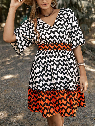 Women's Fashionable Random-Cut Floral Shirred Short Sleeve Contrasting Color Patchwork