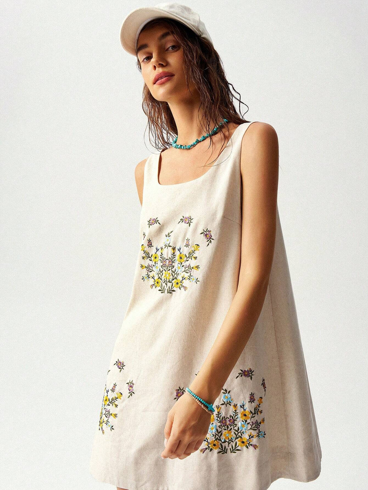 Women's Vacation Floral Embroidery Sleeveless Dress