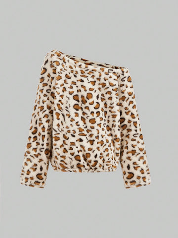 Women's Autumn/Winter Leopard Print Asymmetric Collar Teddy Fleece T-Shirt Graphic Cheetah Print Tees Women Tops