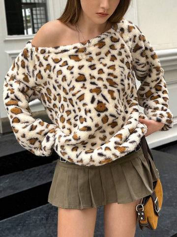 Women's Autumn/Winter Leopard Print Asymmetric Collar Teddy Fleece T-Shirt Graphic Cheetah Print Tees Women Tops