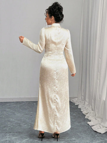 Women's Elegant Solid Color Stand Collar Buttoned Dress