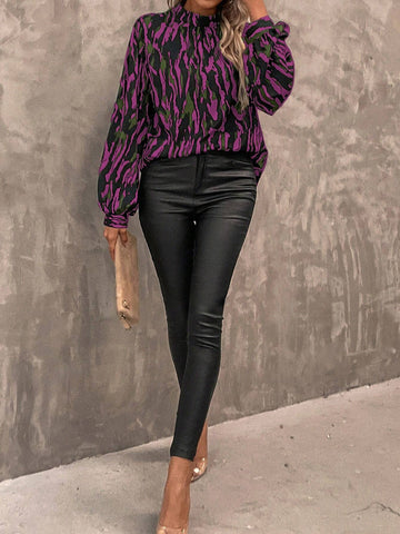 Clasi 1pc Women Stand Collar Long Sleeve All-Over Print Casual Top, Random Prints