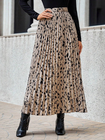 Clasi Allover Print Pleated Skirt