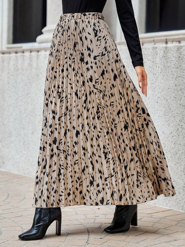 Clasi Allover Print Pleated Skirt