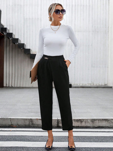 Clasi Chain Detail Fold Pleated Pants