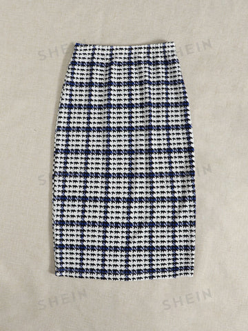Clasi Elastic Waist Houndstooth Print Skirt