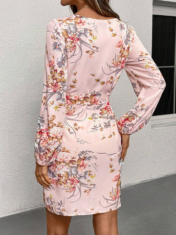Elegant Romantic Lanseur Floral Print Round Neck Long Sleeve Short Dress