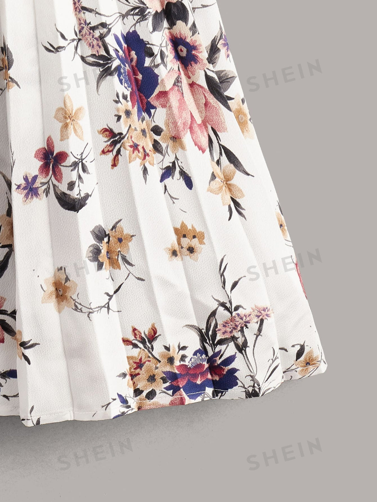 Clasi Floral Print Belted Pleated Skirt