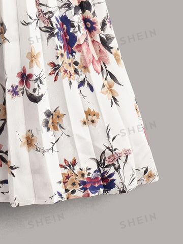 Clasi Floral Print Belted Pleated Skirt