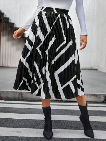 Clasi Geo Print Pleated Skirt