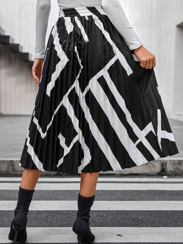 Clasi Geo Print Pleated Skirt