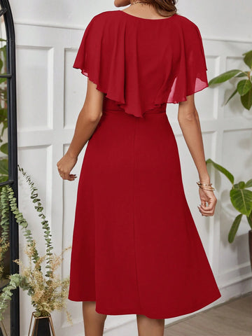 Ladies' Mid-Length Green Dress With Ruffle Hemline