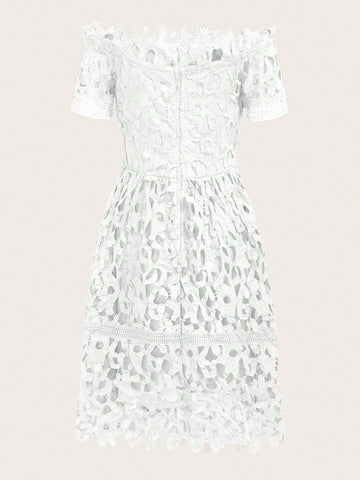 Ladies' Summer Holiday Solid Color Off-Shoulder Short Sleeve Hollow Elegant Dress