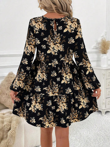 Round Neck Black Printed Comfortable And Elegant Doll Dress For Women