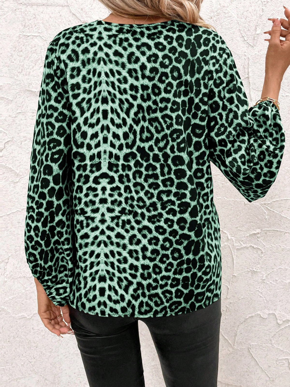 Clasi V-Neck Lantern Sleeve Women Leopard Printed Casual Blouse