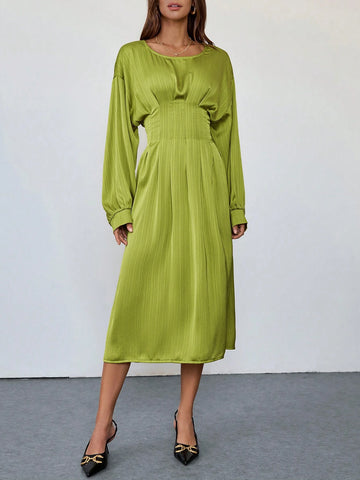 Waist Pleated + Textured Solid Color Elegant Long Sleeve Dress