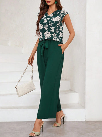 Women Floral Printed Sleeveless Top And Pants Two-Piece Set