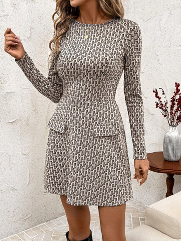 Women Simple Short Casual Dress With Allover Print, Round Neck Long Sleeve Faux Pocket Desi