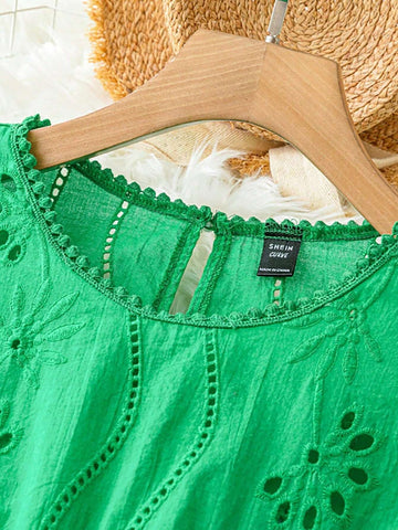 Clasi Women Vacation Leisure Pure Color Hollow Out Embroidery Bud Sleeve Shirt