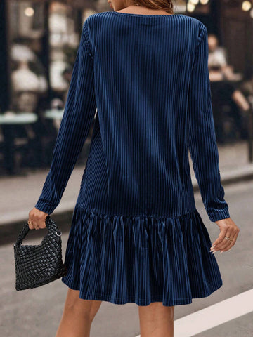 Women's Autumn/Winter Fashion Round Neck H-Shape Velvet Striped Long Sleeve Dress