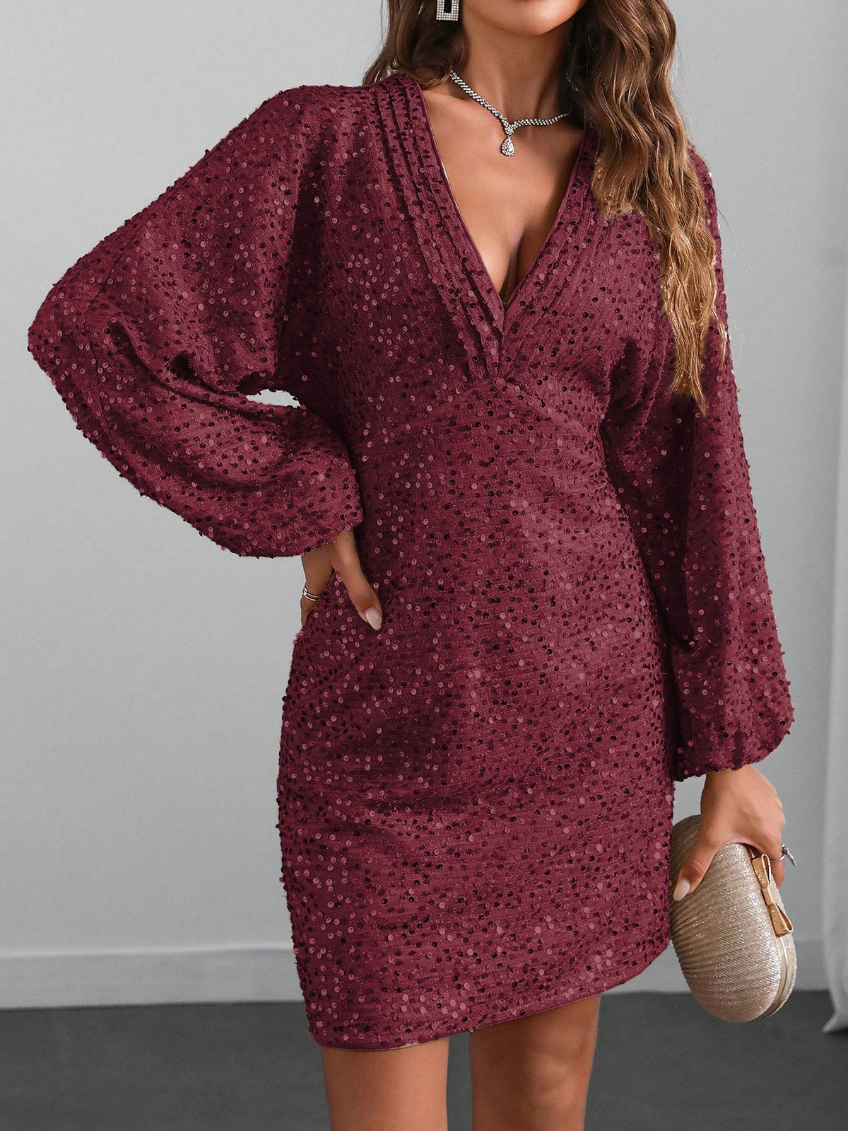 Women's Autumn/Winter Gold Sequin Embellished V-Neck Drop Shoulder Short Bodycon Party