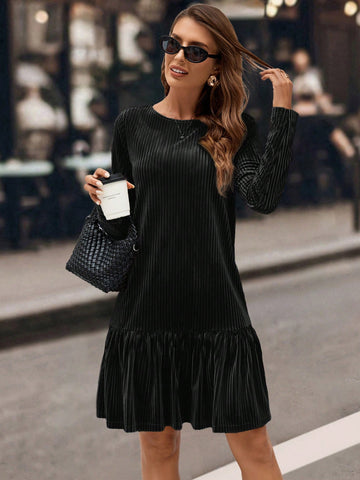 Women's Autumn/Winter Velvet Striped Long Sleeve Round Collar H-Line Long Dress