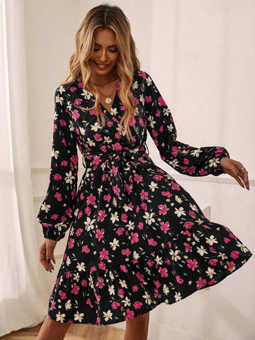 Women's Casual Vacation Style All-Over Floral Print Surplice Neck Lantern Sleeve Tie Waist Dress