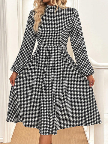 Women's Crew Neck Long Sleeve Houndstooth Elegant And Charming Dress
