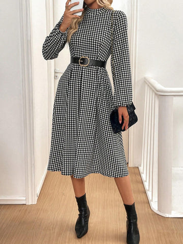 Women's Crew Neck Long Sleeve Houndstooth Elegant And Charming Dress