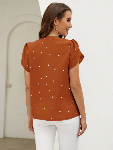 Clasi Women's Elegant Commute V-Neck Short Sleeve Shirt With Heart Print