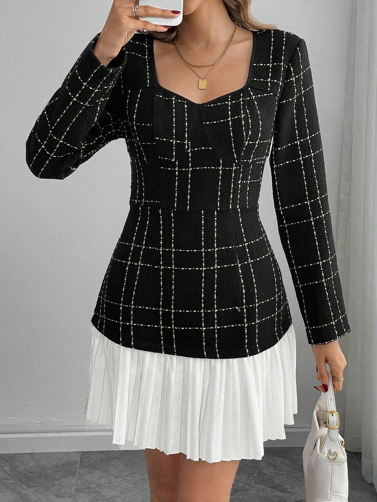 Women's Elegant Keyhole Neck Ruched Waist Color Block Pleated Hem Long Sleeve Dress