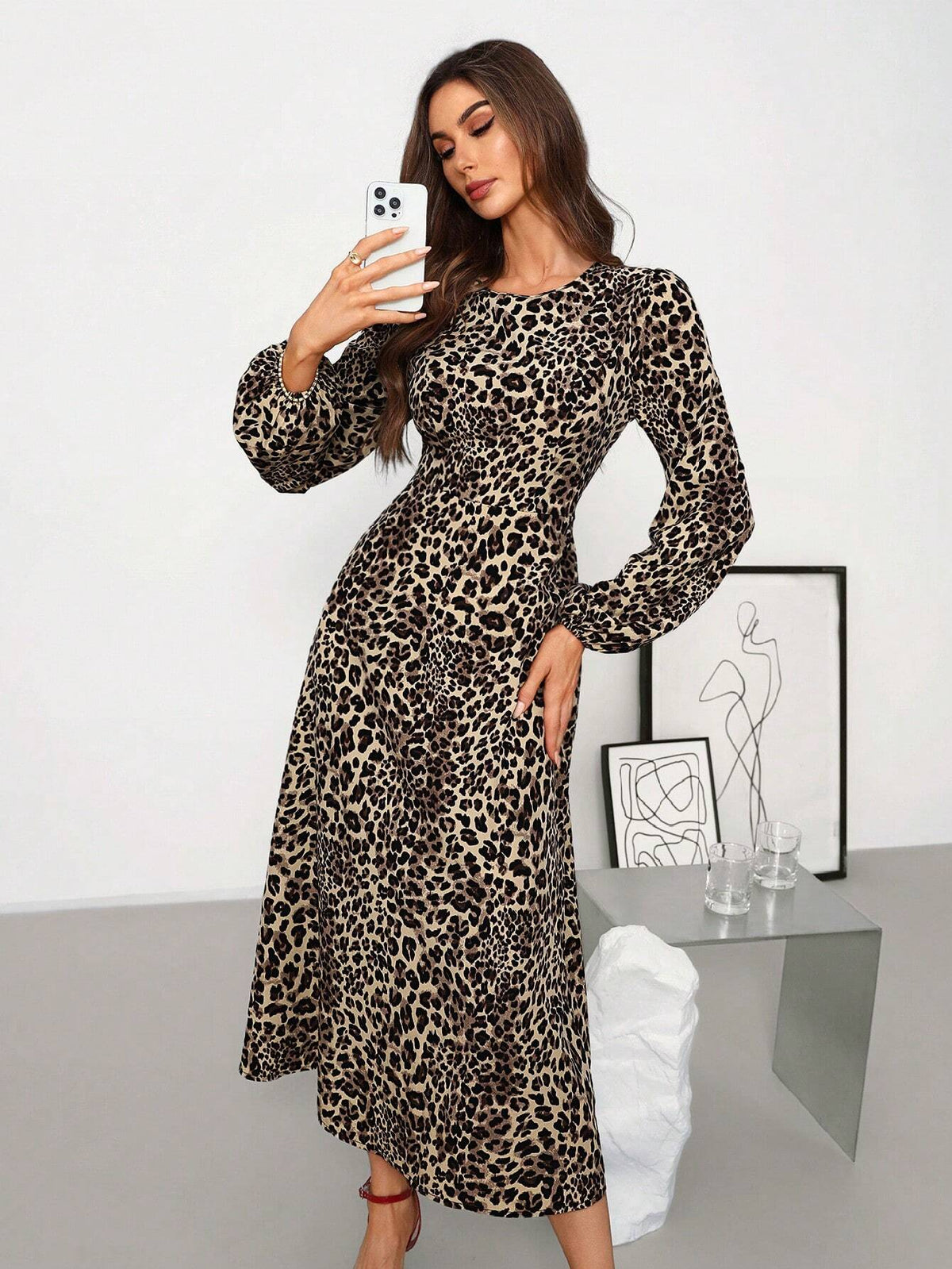 Women's Leopard Print Round Neck Long Sleeve Short Dress