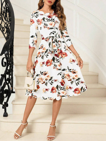 Women's Printed Slim-Fit Trumpet Dress With Scallop Edge (With Waist Belt)
