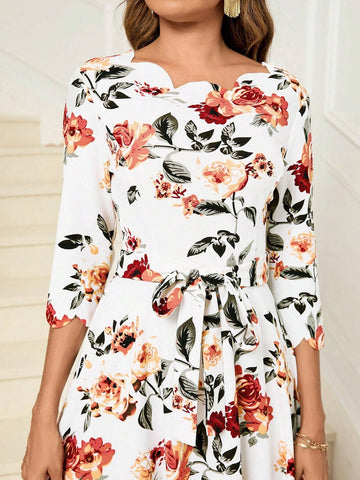 Women's Printed Slim-Fit Trumpet Dress With Scallop Edge (With Waist Belt)