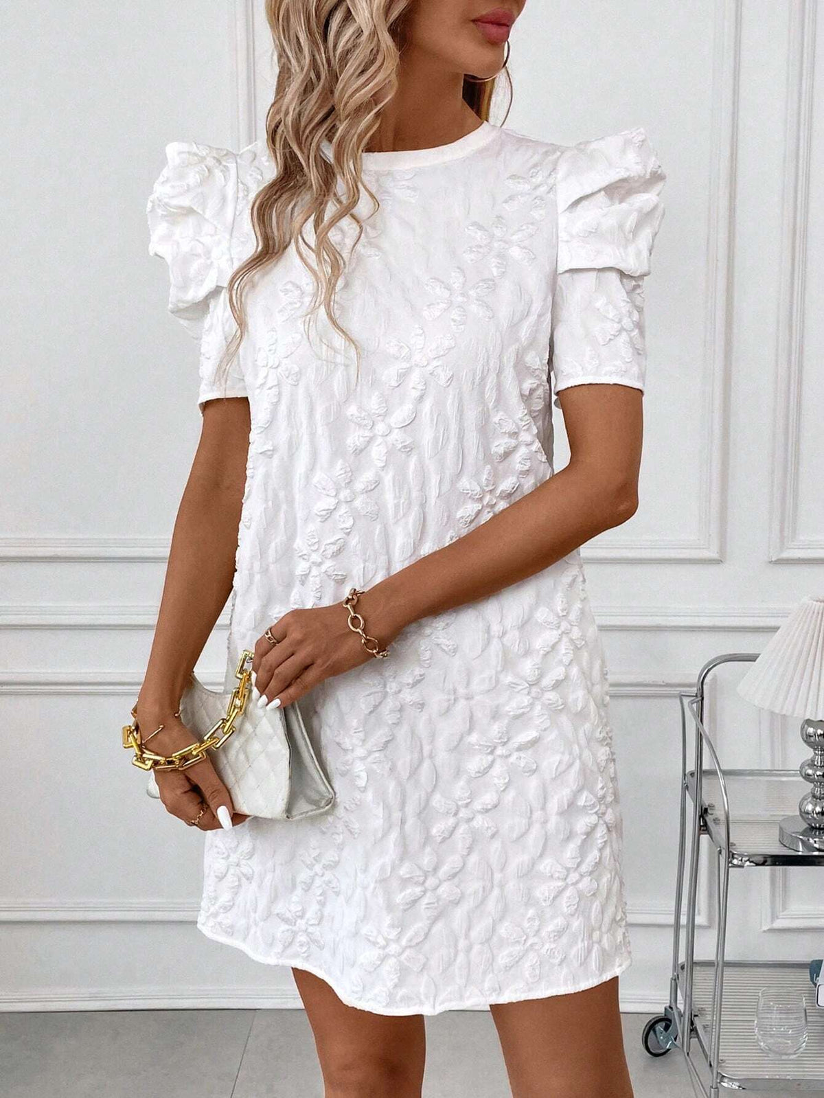 Women's Round Neck Solid Color Short Sleeve Romper With Leg-Of-Mutton Sleeve For Casual