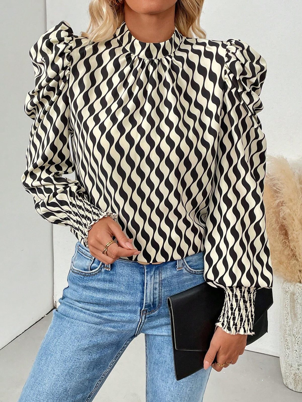 Clasi Women's Rule Print Long Sleeve Ruched Shirt