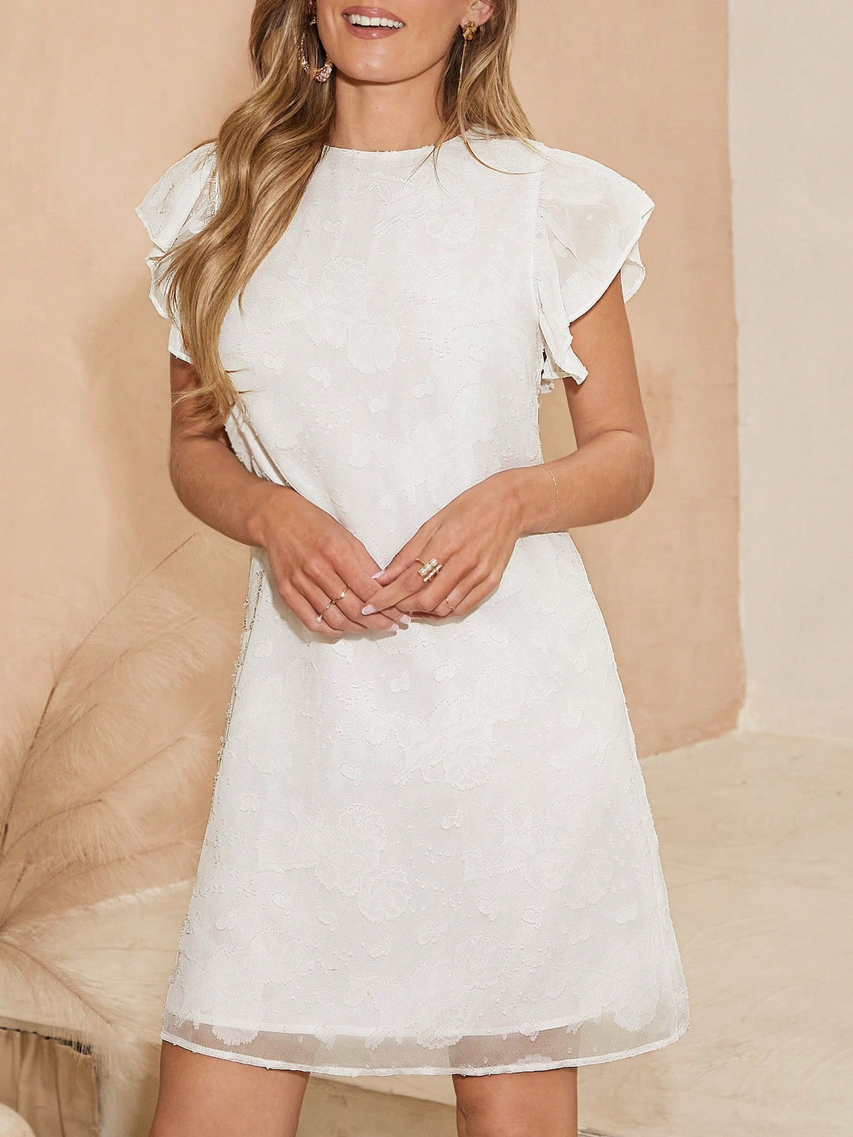 Women's Short Flying Sleeve Cut-Out Flower Pattern Dress