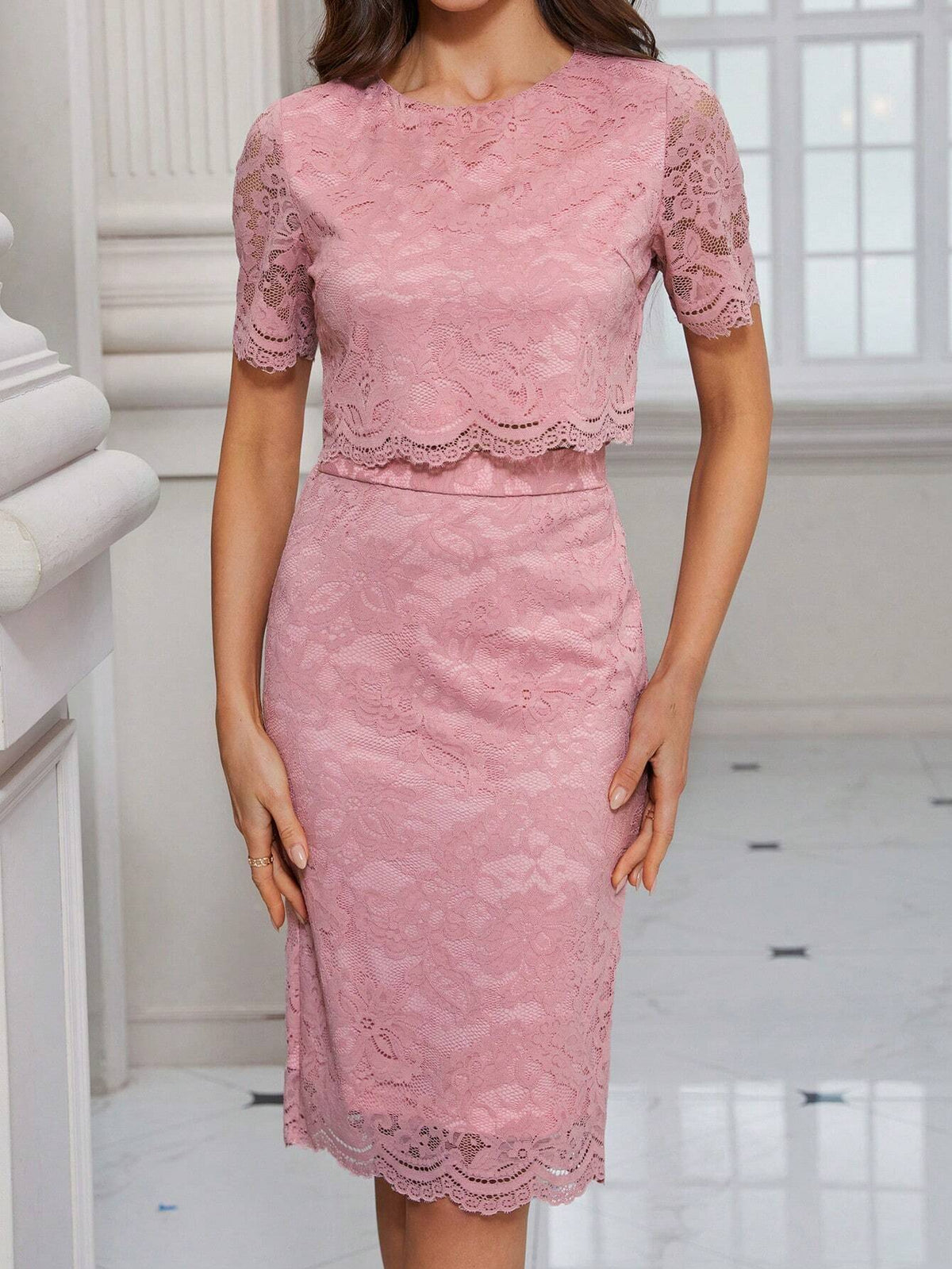 Women's Solid Color Round Neck Short Sleeve Lace Top And Skirt Two-Piece Set