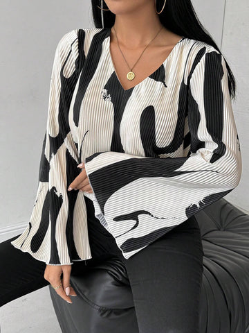 Clasi Women's V-Neck All-Over Allover Print Casual Elegant Long Sleeve Blouse