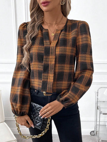 Clasi Women's V-Neck Long Sleeve Black Base Striped Brushed Shirt, Suitable For Work And Everyday Wear