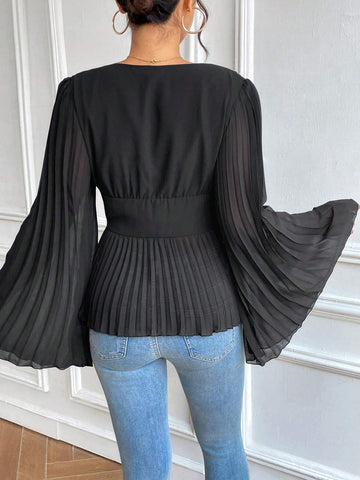 Clasi Women's V-Neck Long Sleeve Pleated Top With Patchwork, Casual Vacation