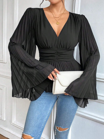 Clasi Women's V-Neck Long Sleeve Pleated Top With Patchwork, Casual Vacation