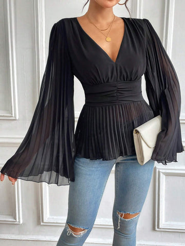 Clasi Women's V-Neck Long Sleeve Pleated Top With Patchwork, Casual Vacation