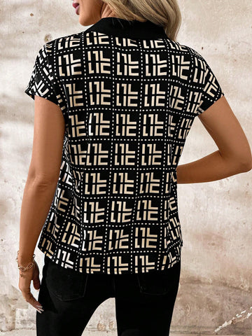 Clasi Women's V-Neck Short Sleeve Loose Fit Geometric Print Contrast Color Shirt,