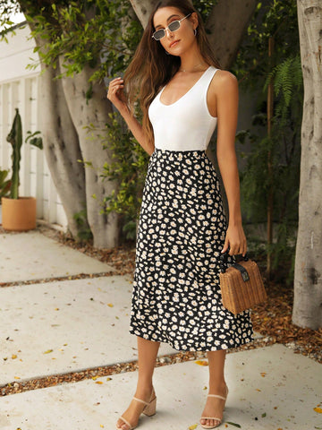 Clasi Zipper Detail Daisy Floral Skirt