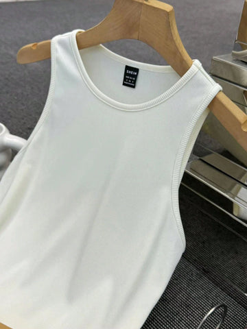 3pcs Women's Crew Neck Minimalist Embroidery Logo Sleeveless Bodysuit Set