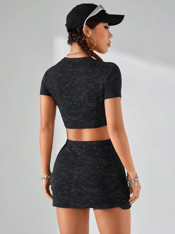 Women Snowflakes Vintage Washed T-Shirt And Short Skirt Two-Piece Set, Versatile