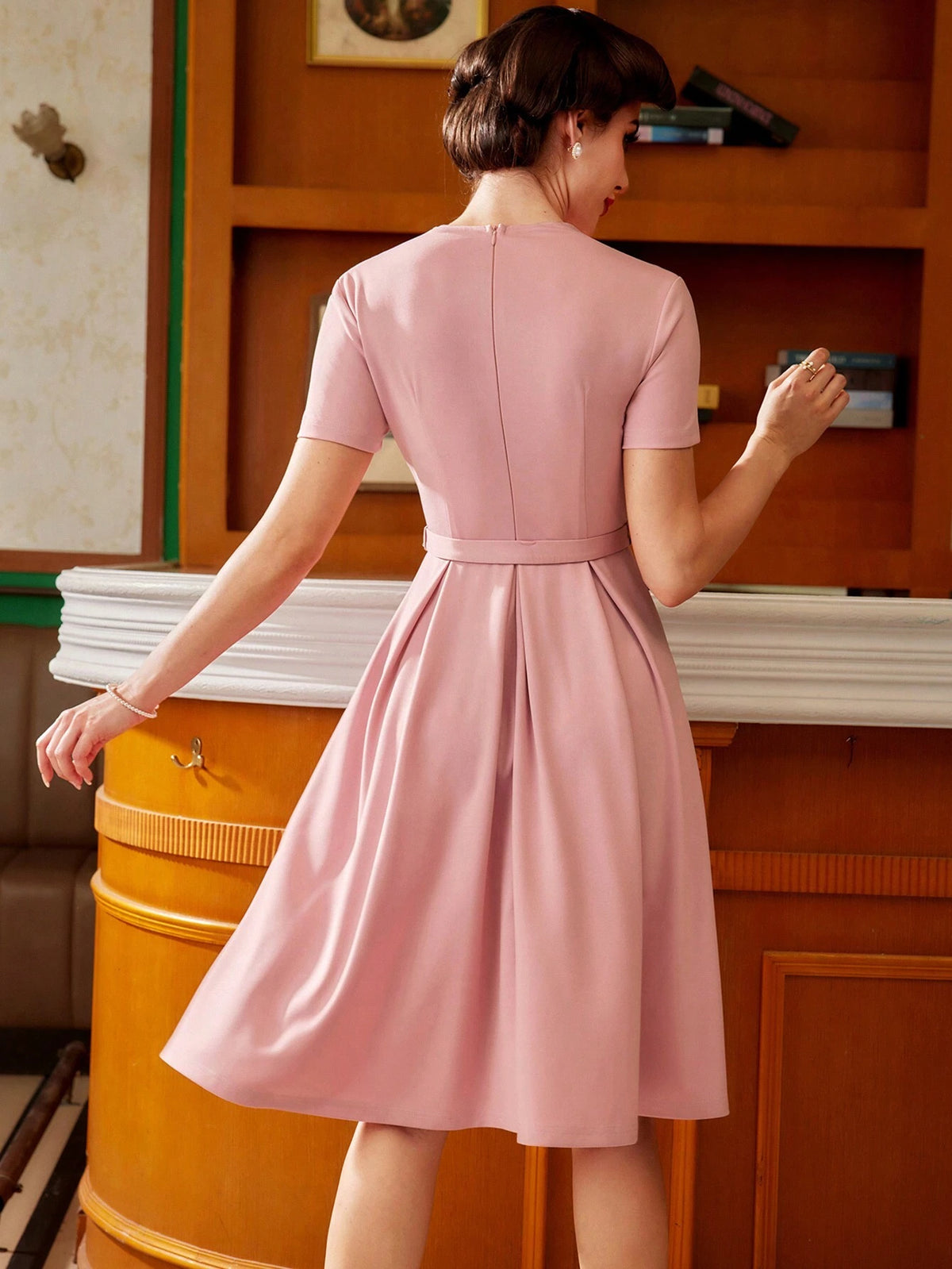Vintage Elegant Women A-Line Dress, Short Sleeve With Ruffle Pleated Hem, Heart Shaped