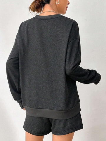 Deep Gray Casual And Simple Loose Round Neck Long Sleeve Top And Shorts, Suitable For Spring And Autumn Seasons