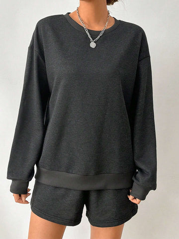 Deep Gray Casual And Simple Loose Round Neck Long Sleeve Top And Shorts, Suitable For Spring And Autumn Seasons